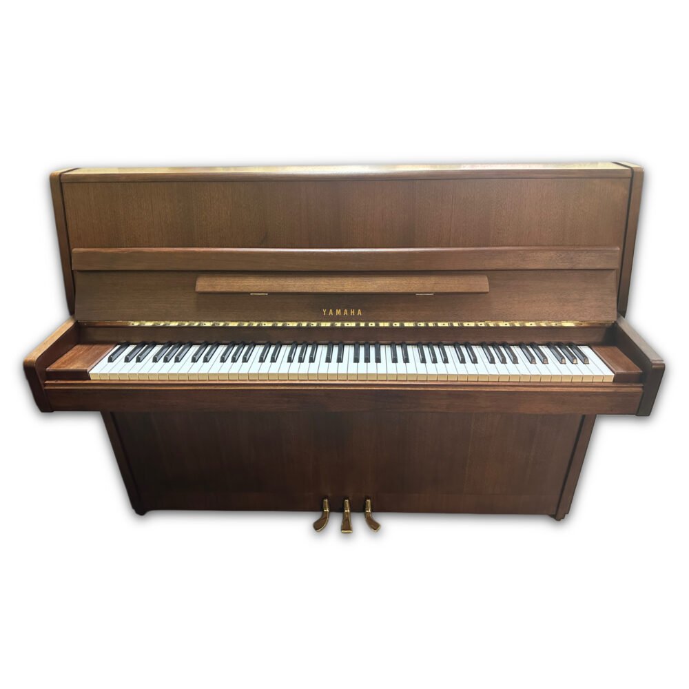 Pianinas "Yamaha" P2