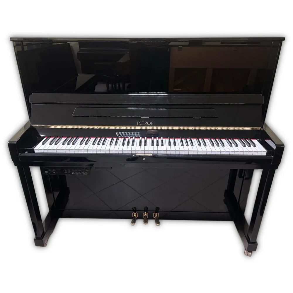 Pianinas "Petrof"